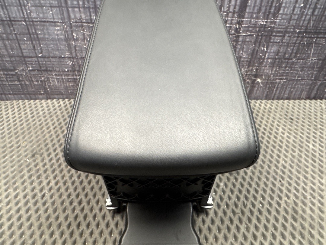 Подлокотник, 6940 рублей, Красноярск