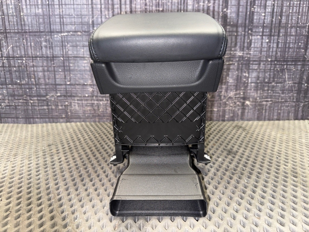 Подлокотник, 6940 рублей, Красноярск