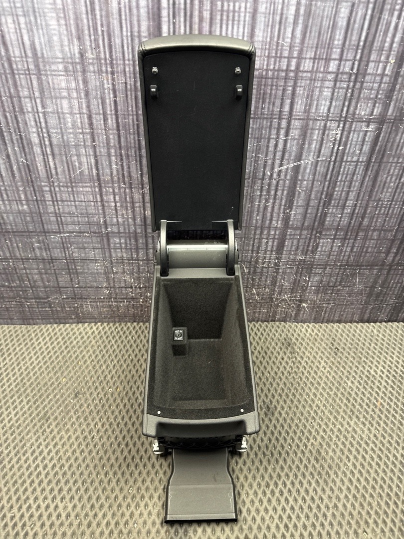 Подлокотник, 6940 рублей, Красноярск