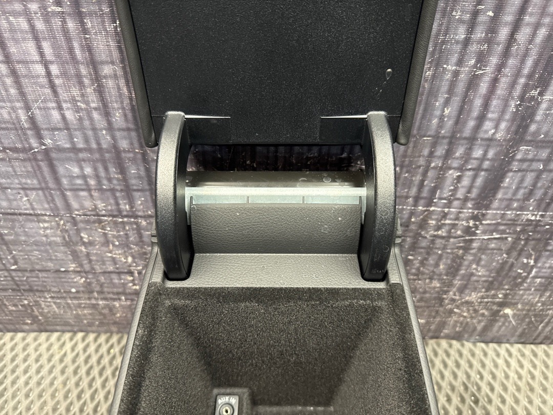 Подлокотник, 6940 рублей, Красноярск