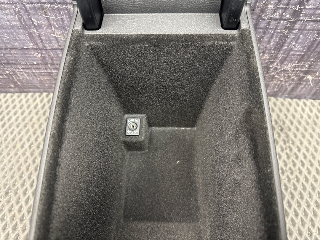 Подлокотник, 6940 рублей, Красноярск