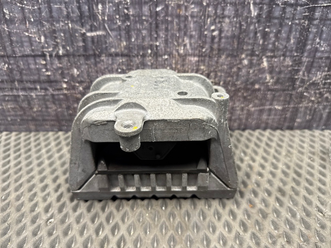 Подушка двигателя, 3730 рублей, Красноярск