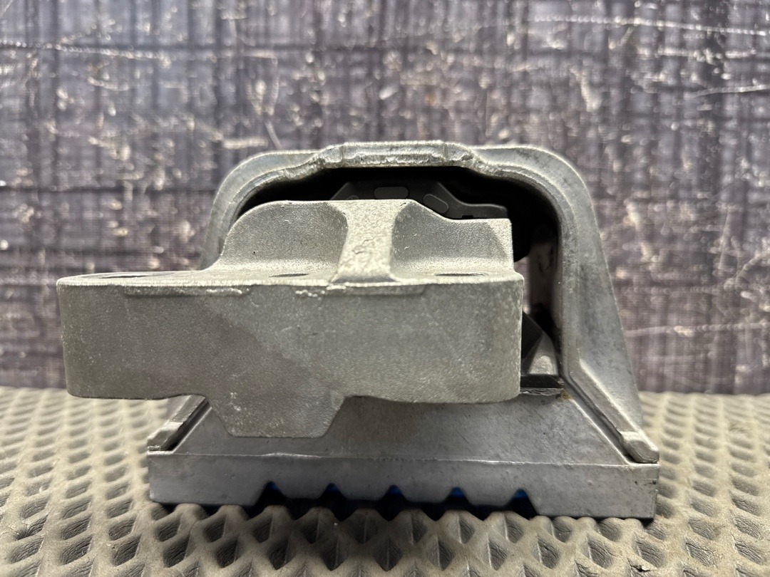 Подушка двигателя, 3730 рублей, Красноярск