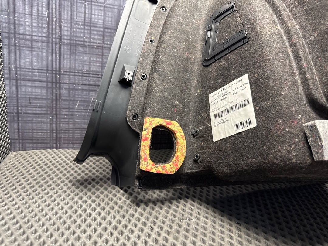 Обшивка багажника, 2060 рублей, Красноярск