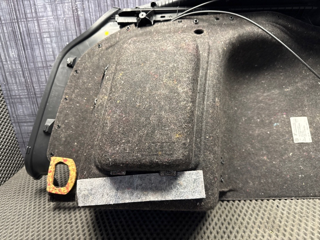 Обшивка багажника, 2060 рублей, Красноярск