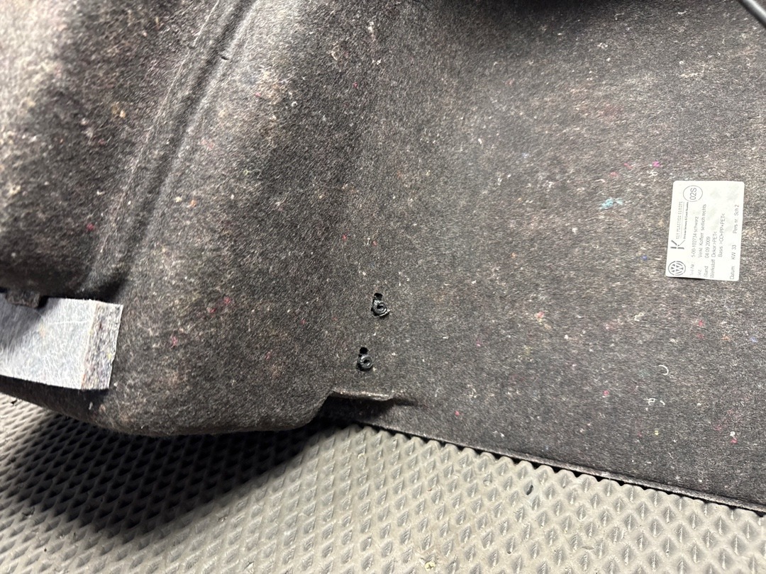 Обшивка багажника, 2060 рублей, Красноярск