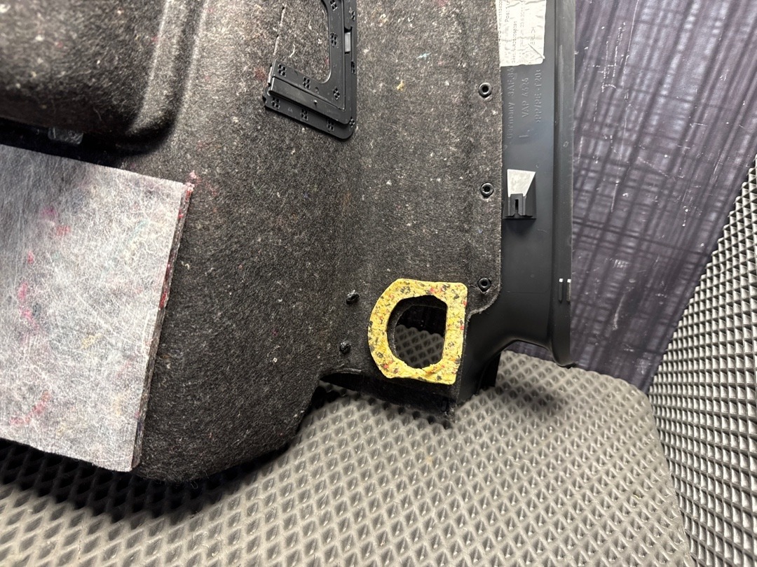 Обшивка багажника, 2060 рублей, Красноярск