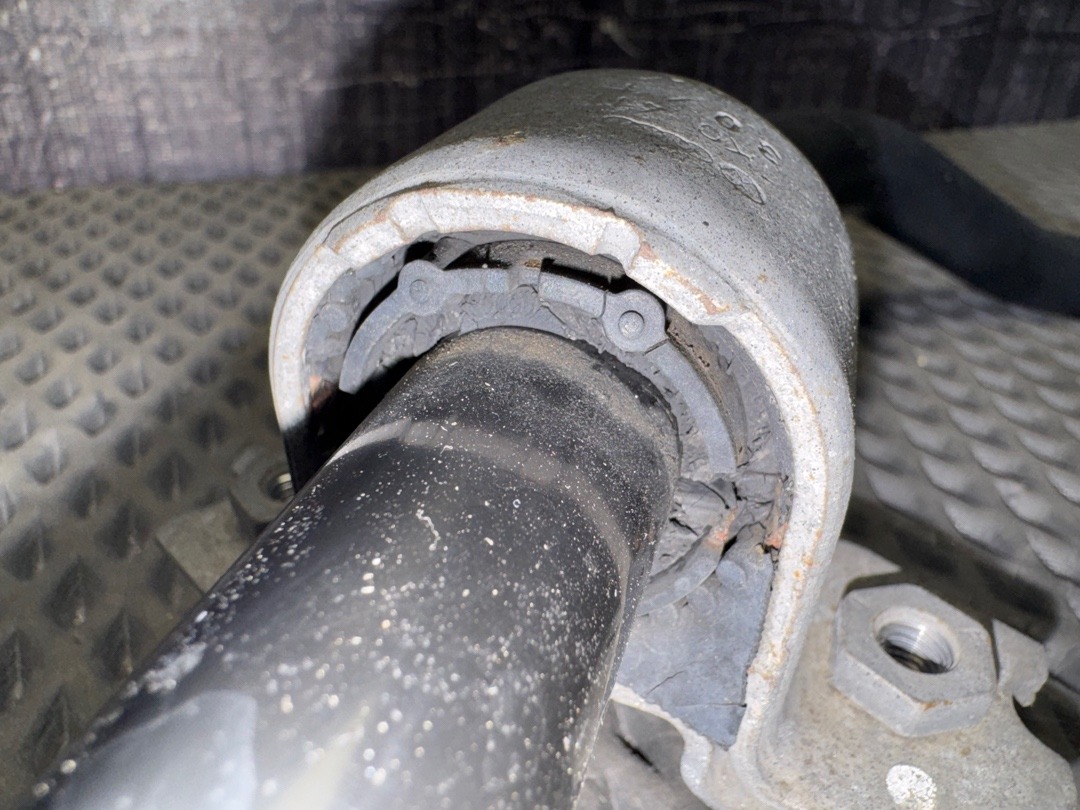 Стабилизатор, 3220 рублей, Красноярск