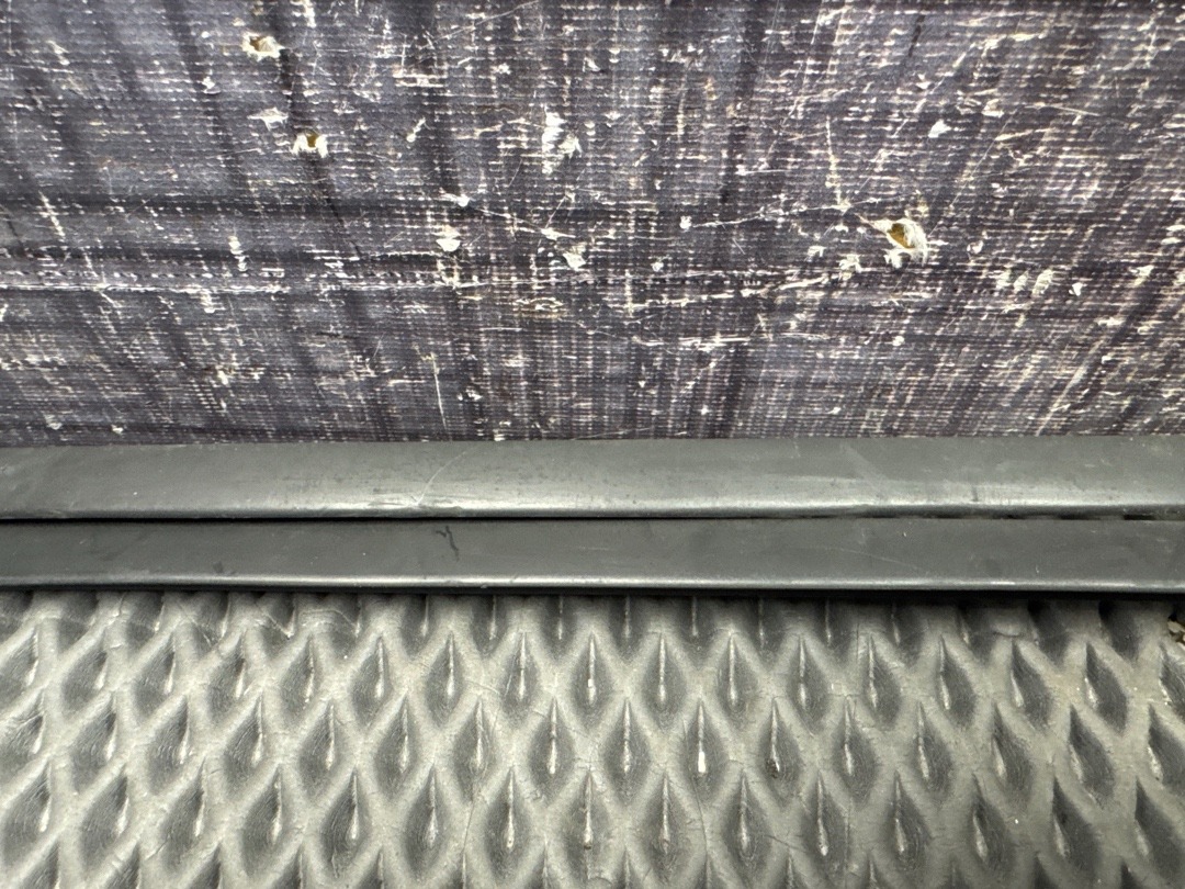 Молдинг лобового стекла, 1510 рублей, Красноярск