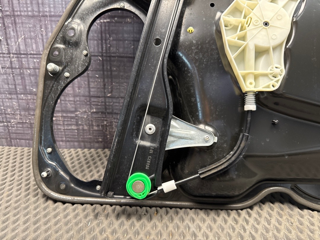 Стеклоподъемник, 3860 рублей, Красноярск