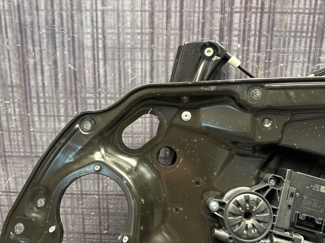 Стеклоподъемник, 3860 рублей, Красноярск