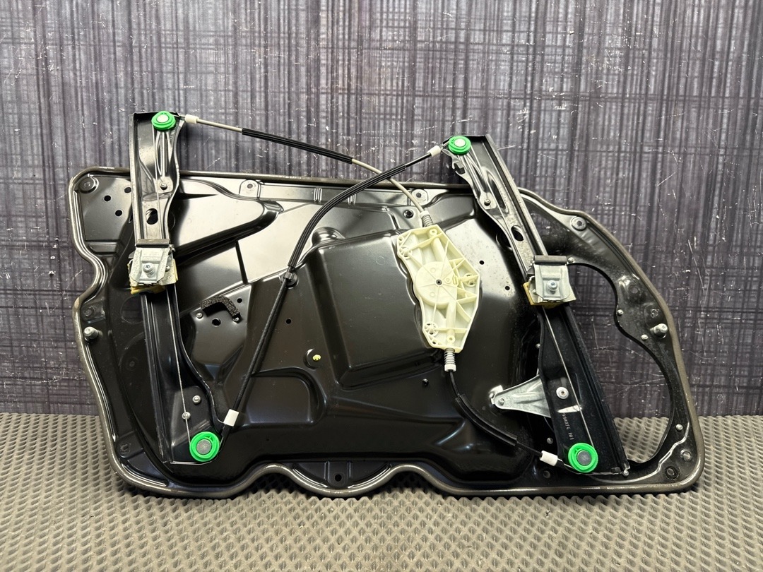 Стеклоподъемник, 3860 рублей, Красноярск