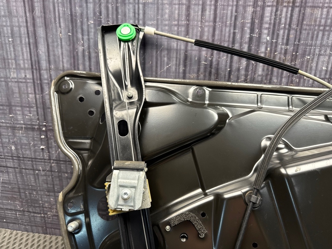 Стеклоподъемник, 3860 рублей, Красноярск