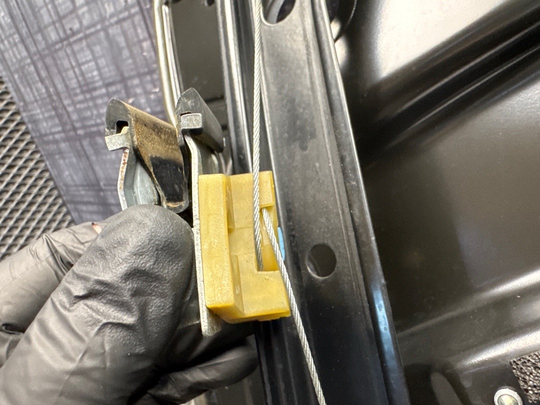 Стеклоподъемник, 3860 рублей, Красноярск