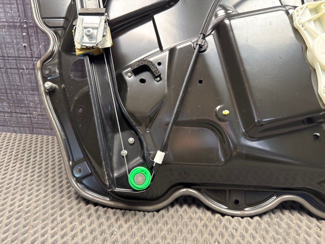 Стеклоподъемник, 3860 рублей, Красноярск