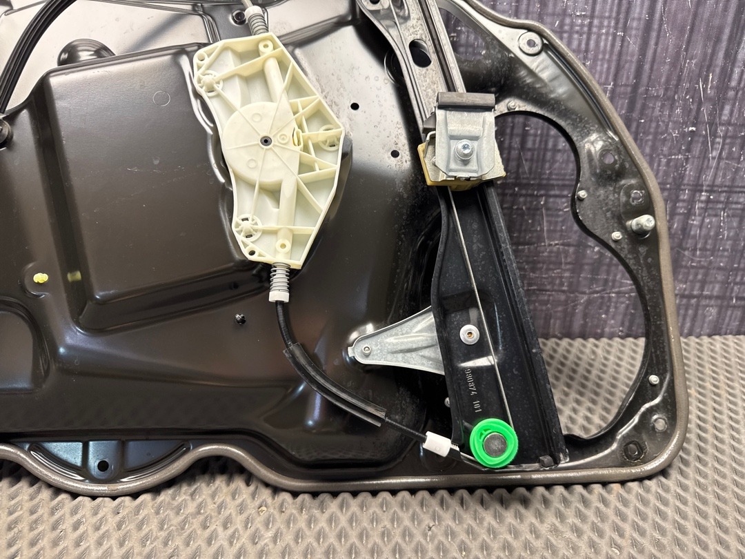 Стеклоподъемник, 3860 рублей, Красноярск