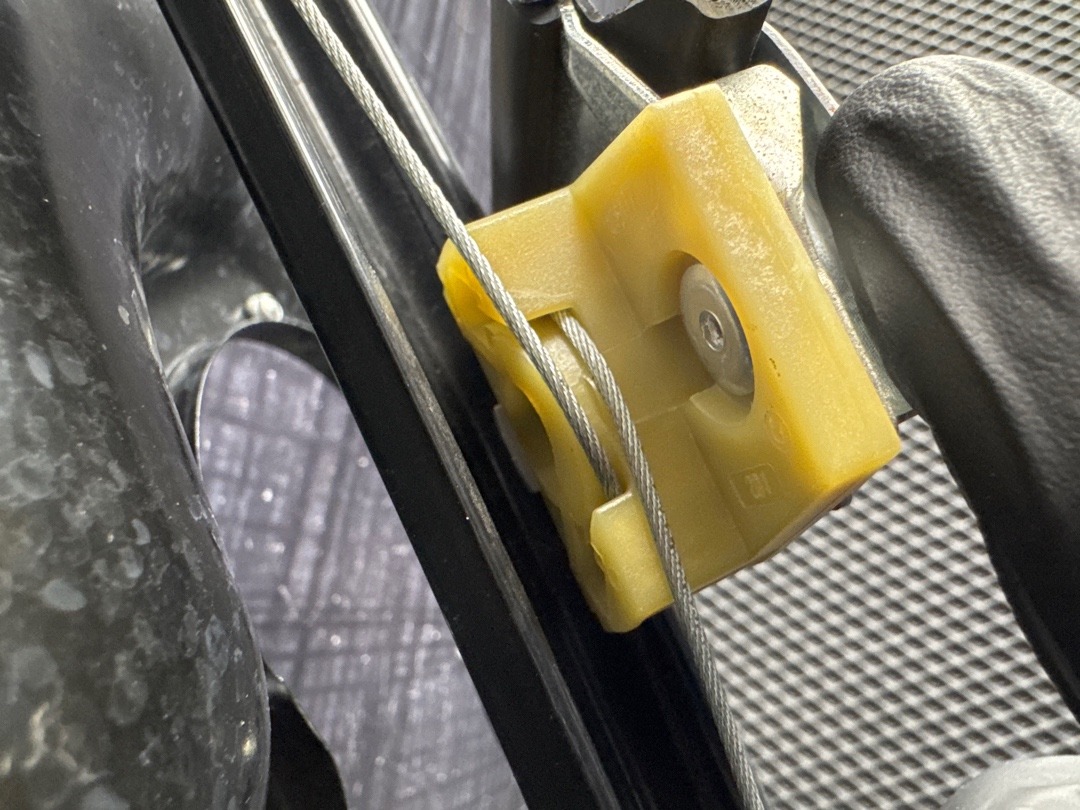 Стеклоподъемник, 3860 рублей, Красноярск