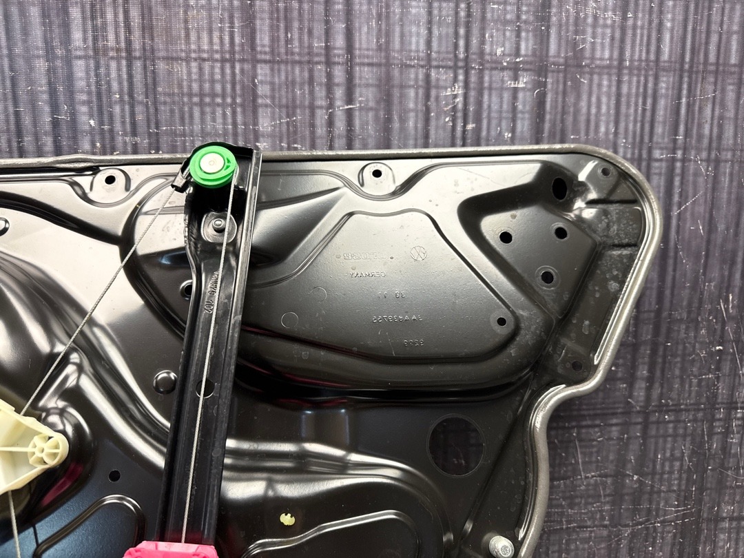 Стеклоподъемник, 1710 рублей, Красноярск