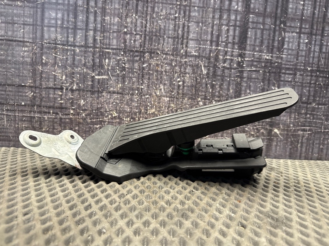 Педаль газа, 1140 рублей, Красноярск