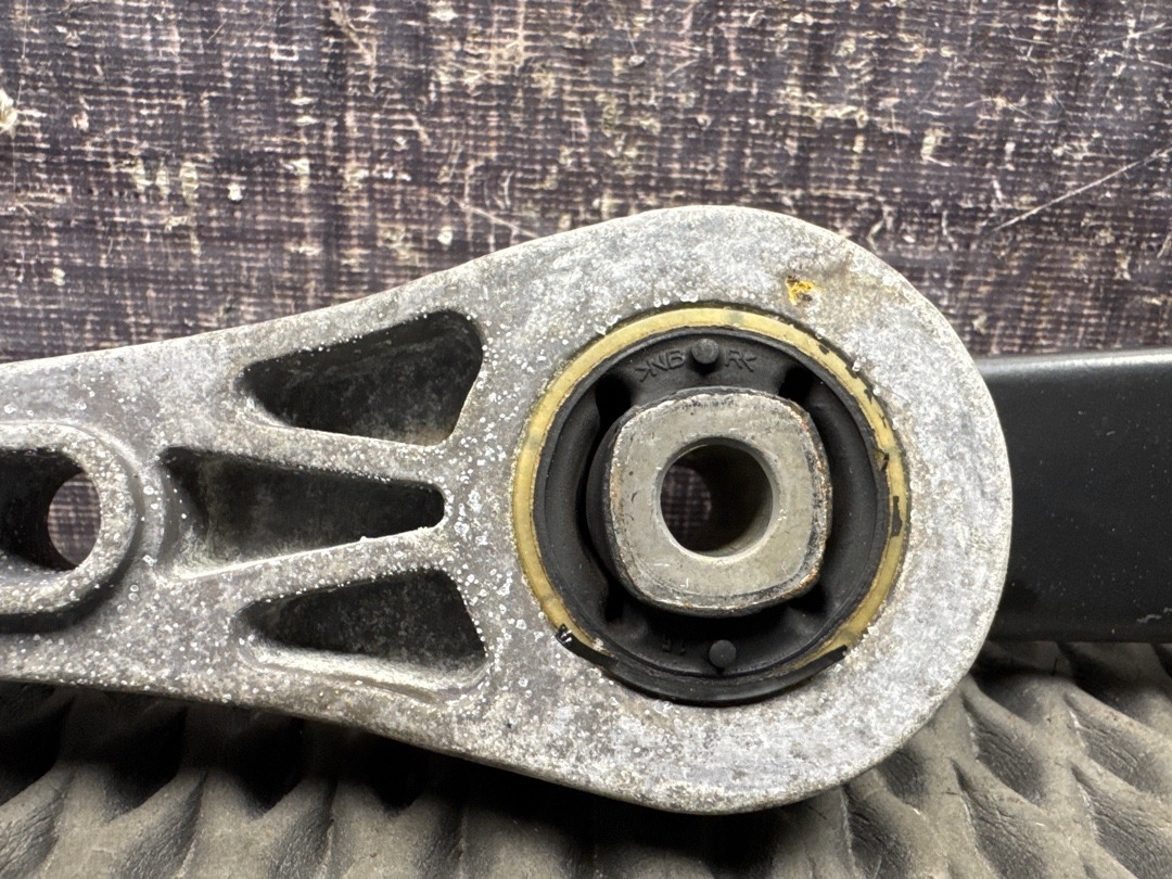 Опора двигателя, 1010 рублей, Красноярск