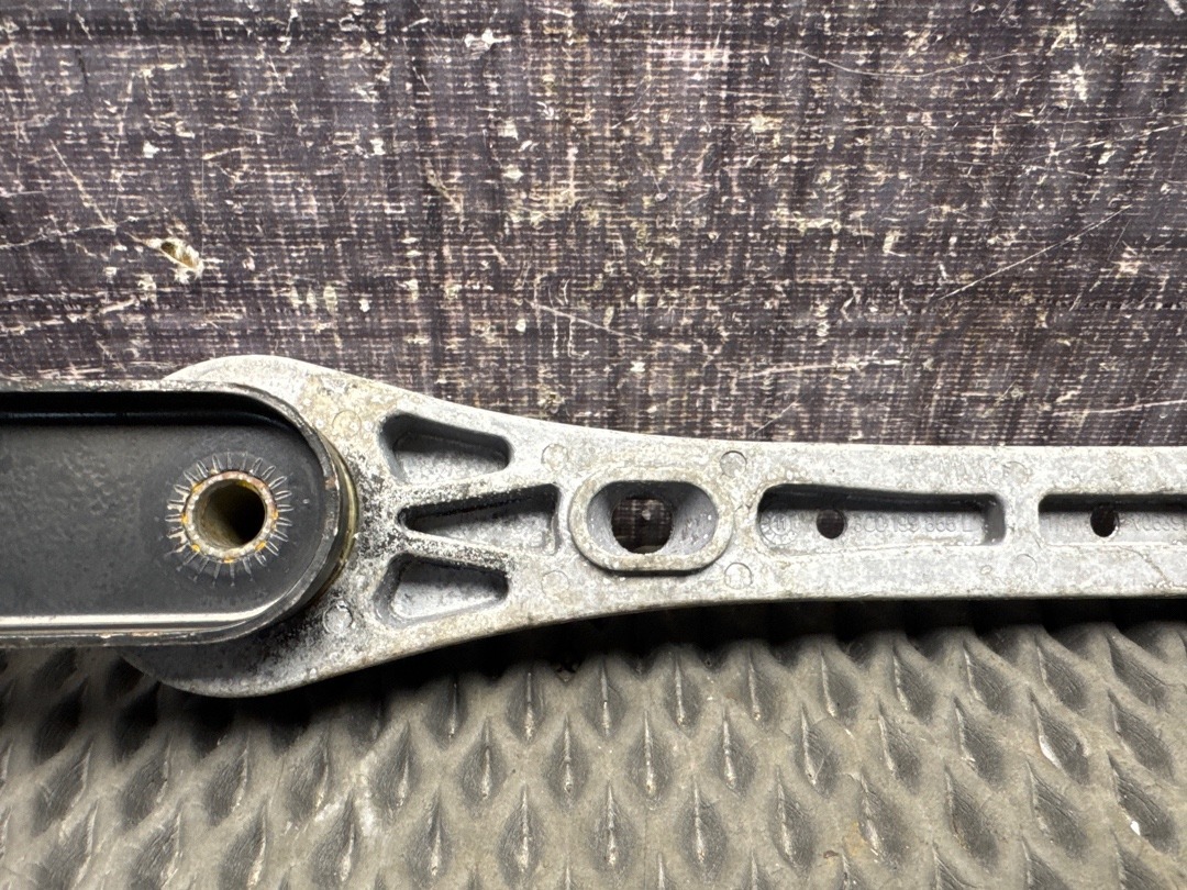 Опора двигателя, 1010 рублей, Красноярск