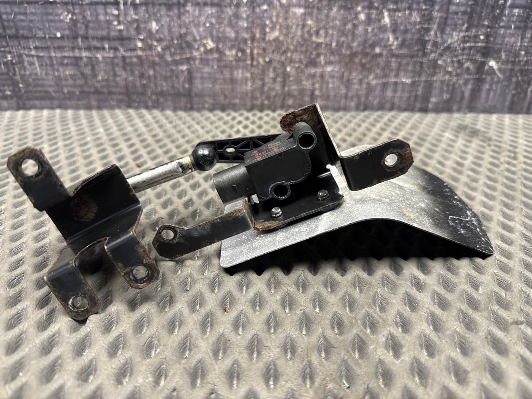 Датчик уровня подвески, 3070 рублей, Красноярск