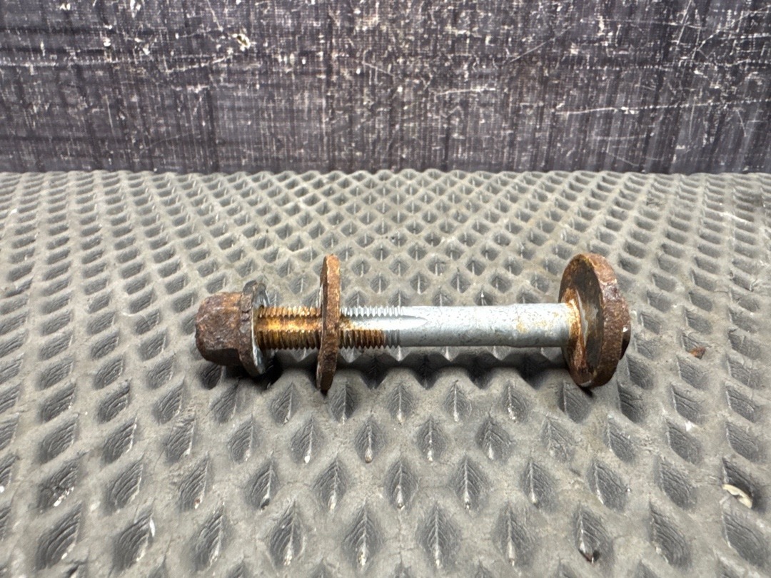 Болт развальный, 710 рублей, Красноярск