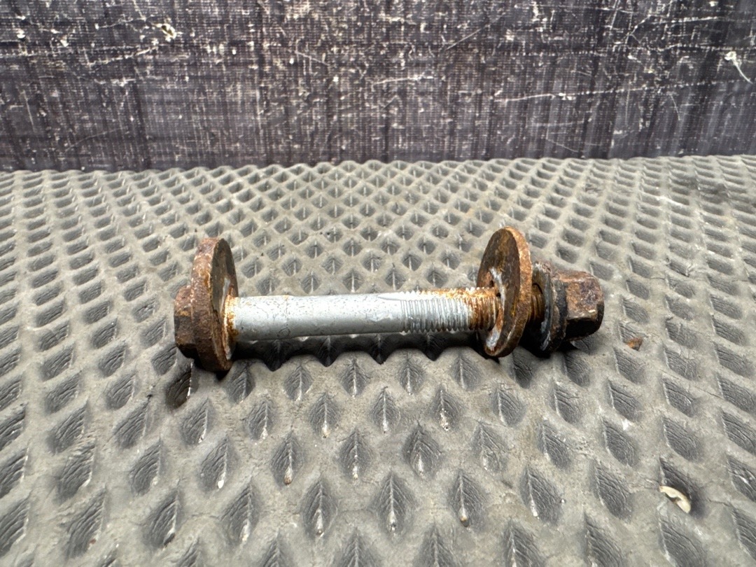 Болт развальный, 710 рублей, Красноярск