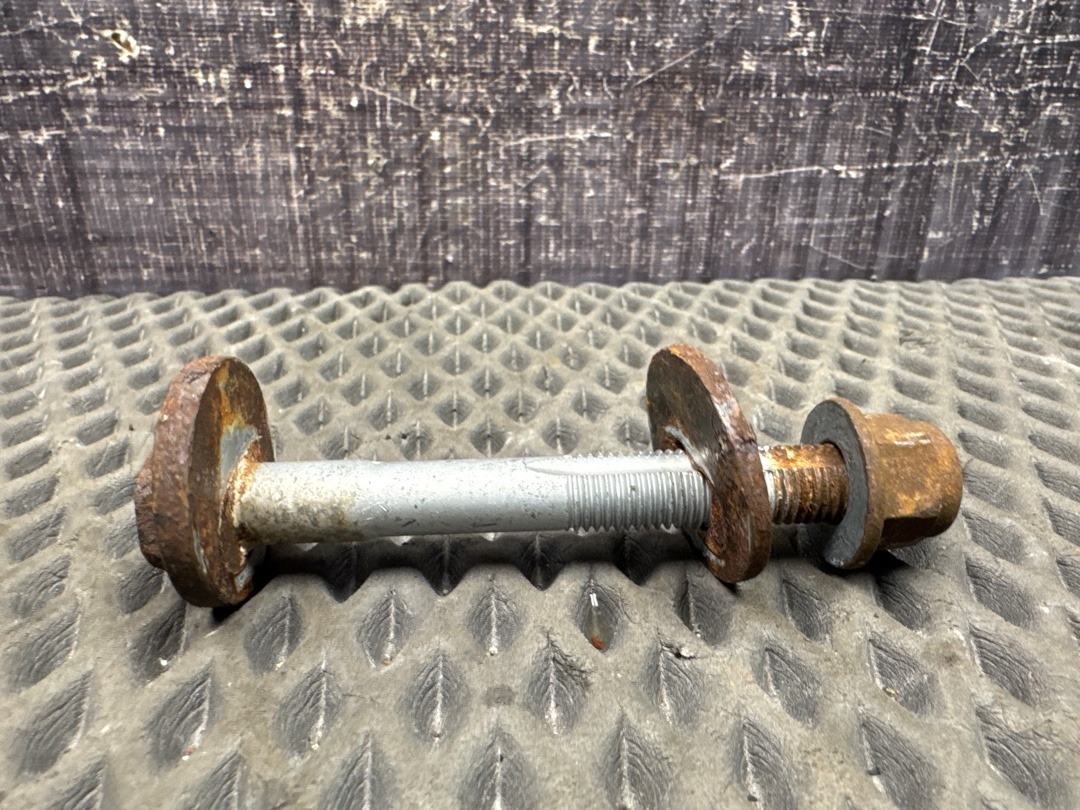 Болт развальный, 710 рублей, Красноярск