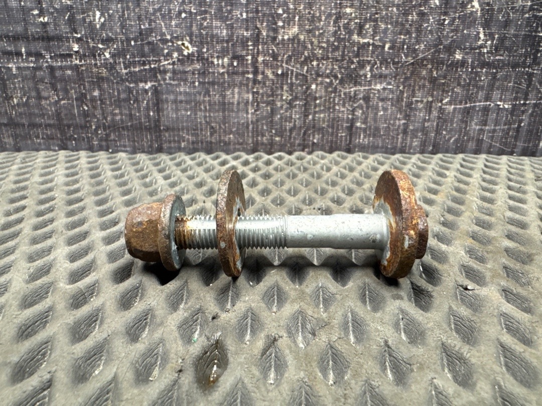 Болт развальный, 710 рублей, Красноярск