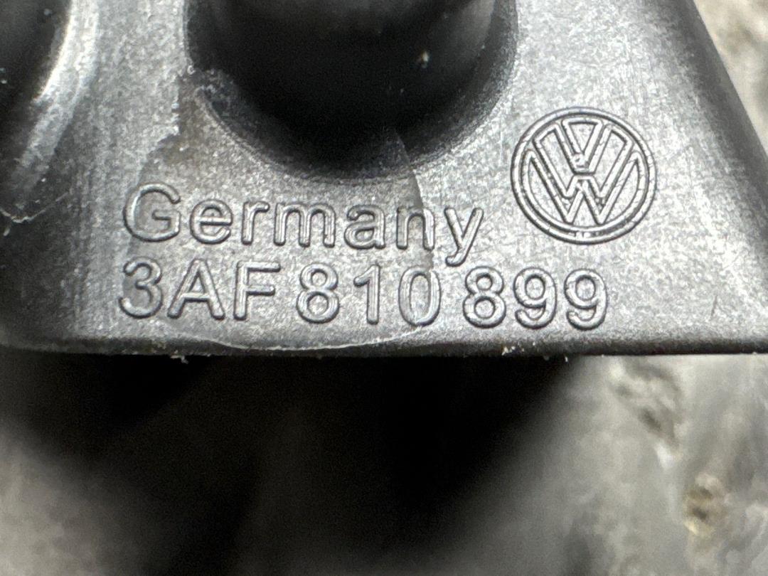 Направляющая замка лючка бензобака, 1010 рублей, Красноярск