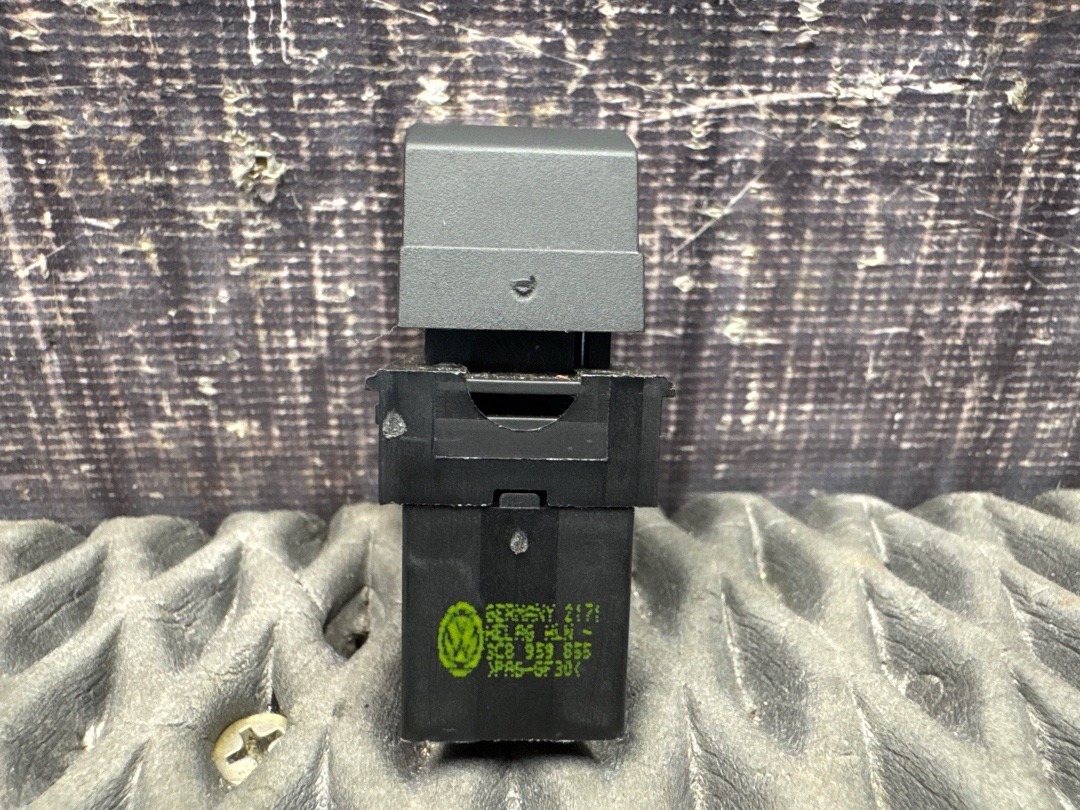 Кнопка стеклоподъемника, 620 рублей, Красноярск