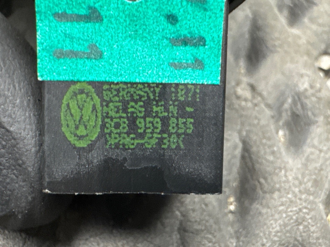 Кнопка стеклоподъемника, 620 рублей, Красноярск