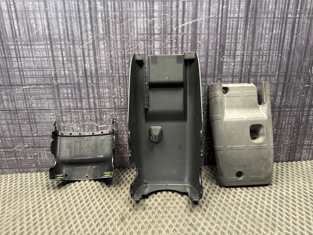 Кожух рулевой колонки, 1420 рублей, Красноярск