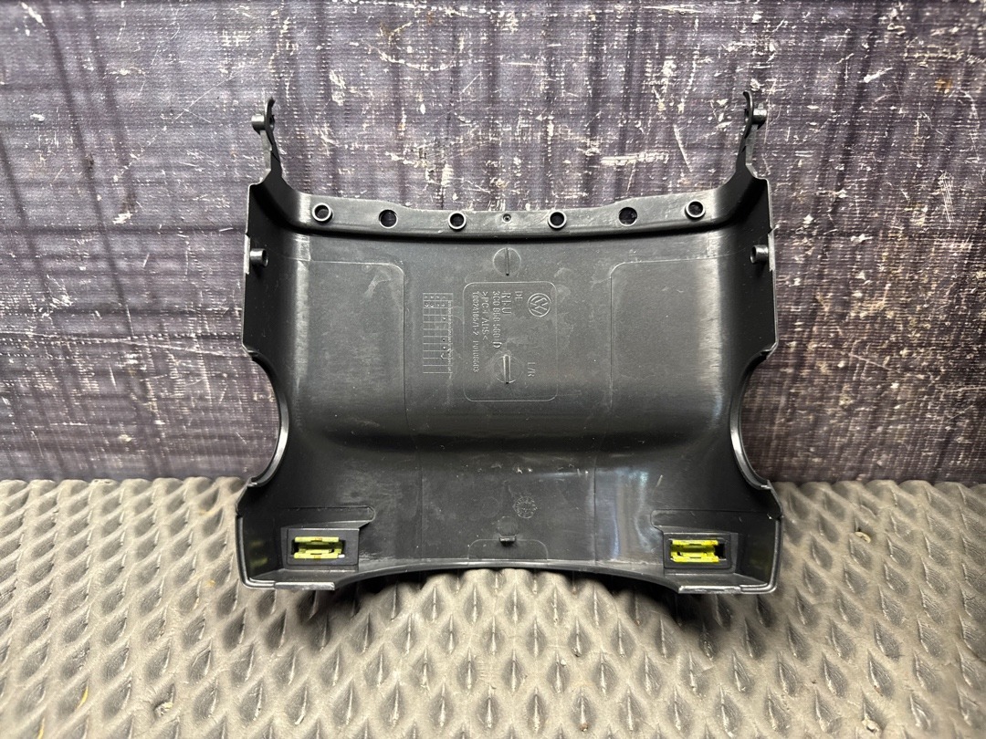 Кожух рулевой колонки, 1420 рублей, Красноярск