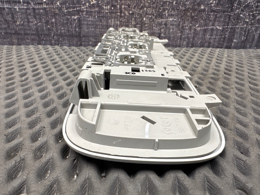 Плафон салона, 1340 рублей, Красноярск