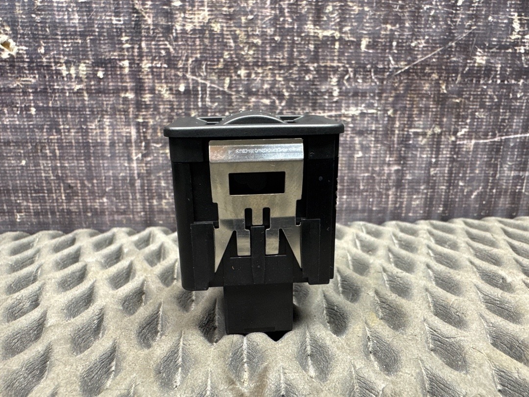 Кнопка яркости подсветки, 520 рублей, Красноярск