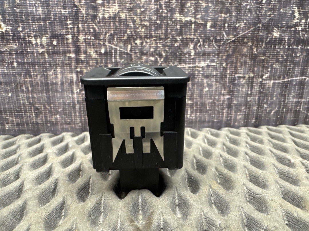 Кнопка яркости подсветки, 520 рублей, Красноярск