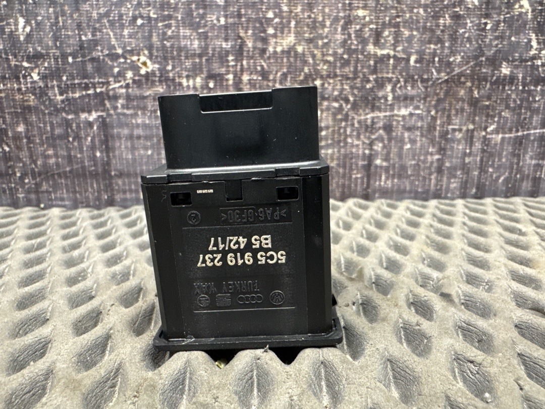 Кнопка салона, 630 рублей, Красноярск