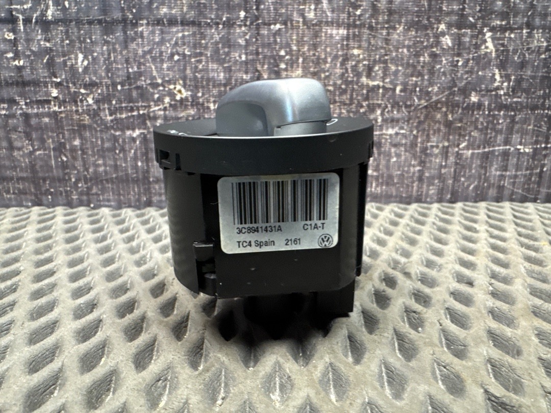 Переключатель света, 2440 рублей, Красноярск