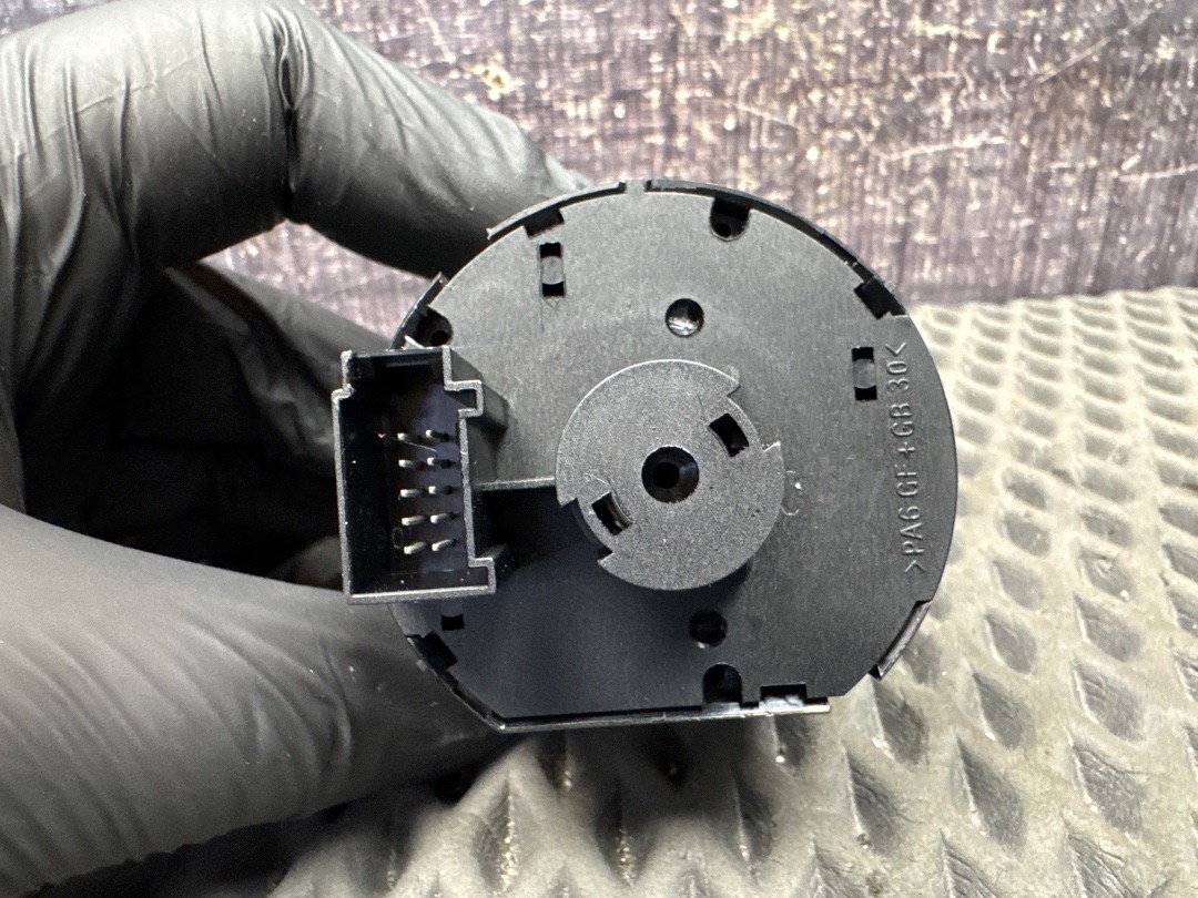 Переключатель света, 2440 рублей, Красноярск