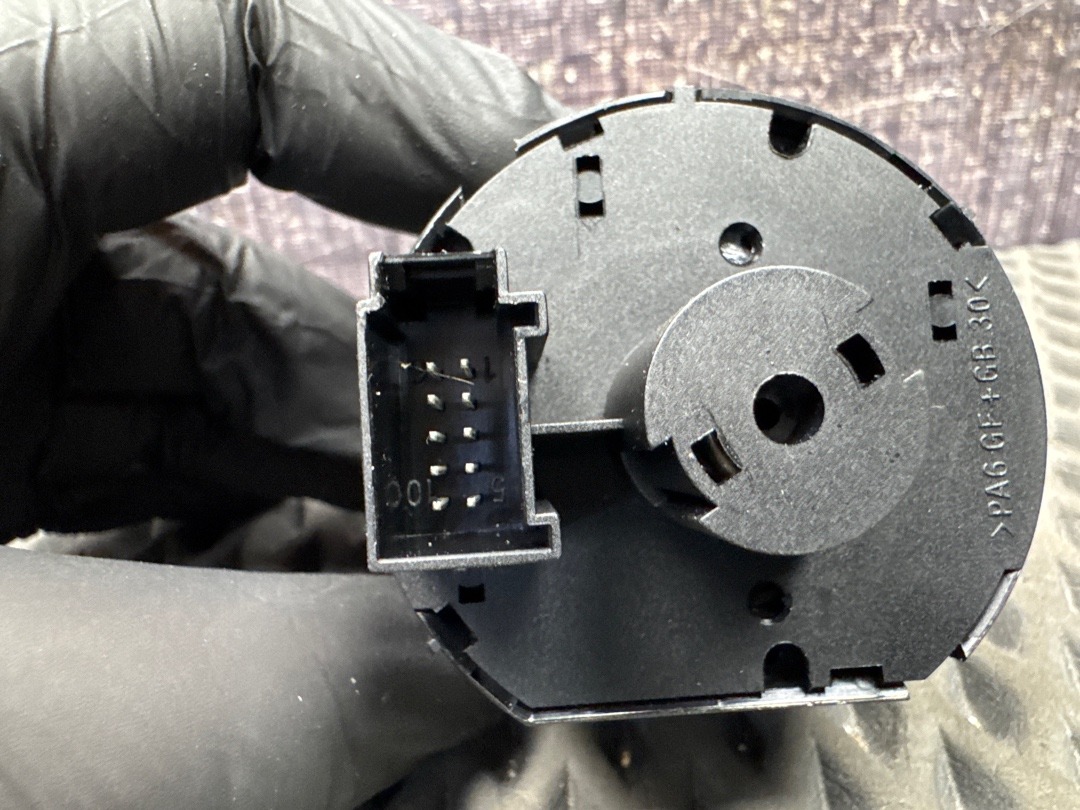 Переключатель света, 2440 рублей, Красноярск