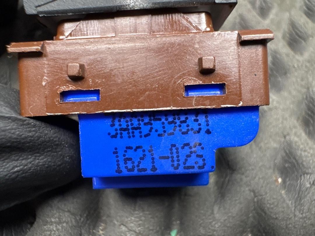 Кнопка открывания багажника, 910 рублей, Красноярск