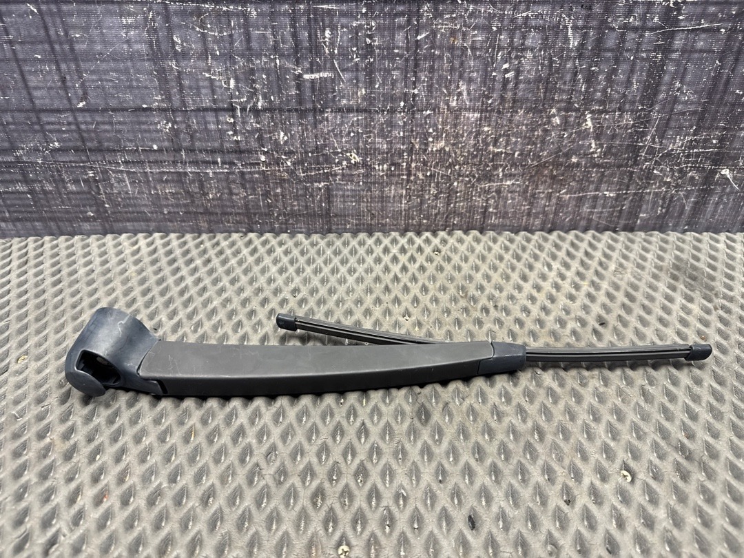 Дворник, 1720 рублей, Красноярск