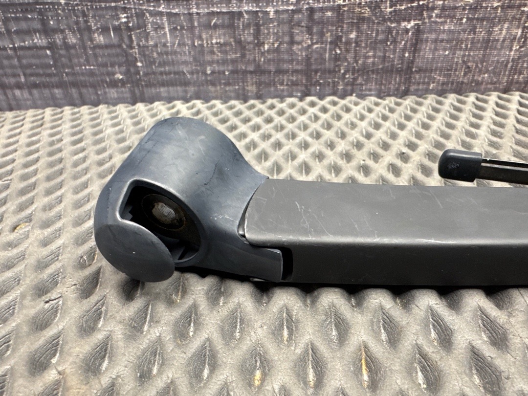 Дворник, 1720 рублей, Красноярск