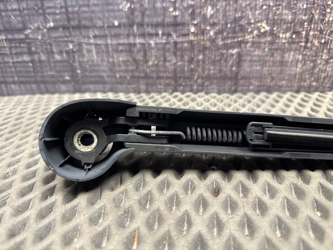 Дворник, 1720 рублей, Красноярск