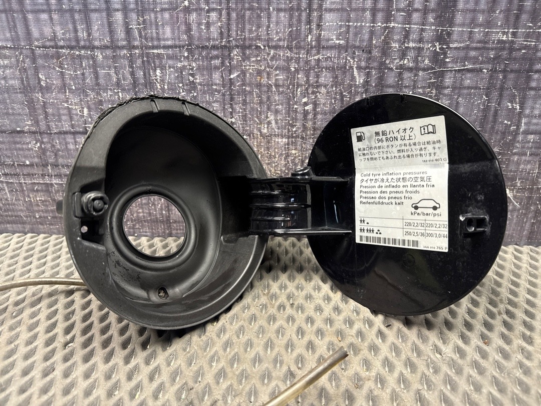 Лючок бензобака, 3460 рублей, Красноярск