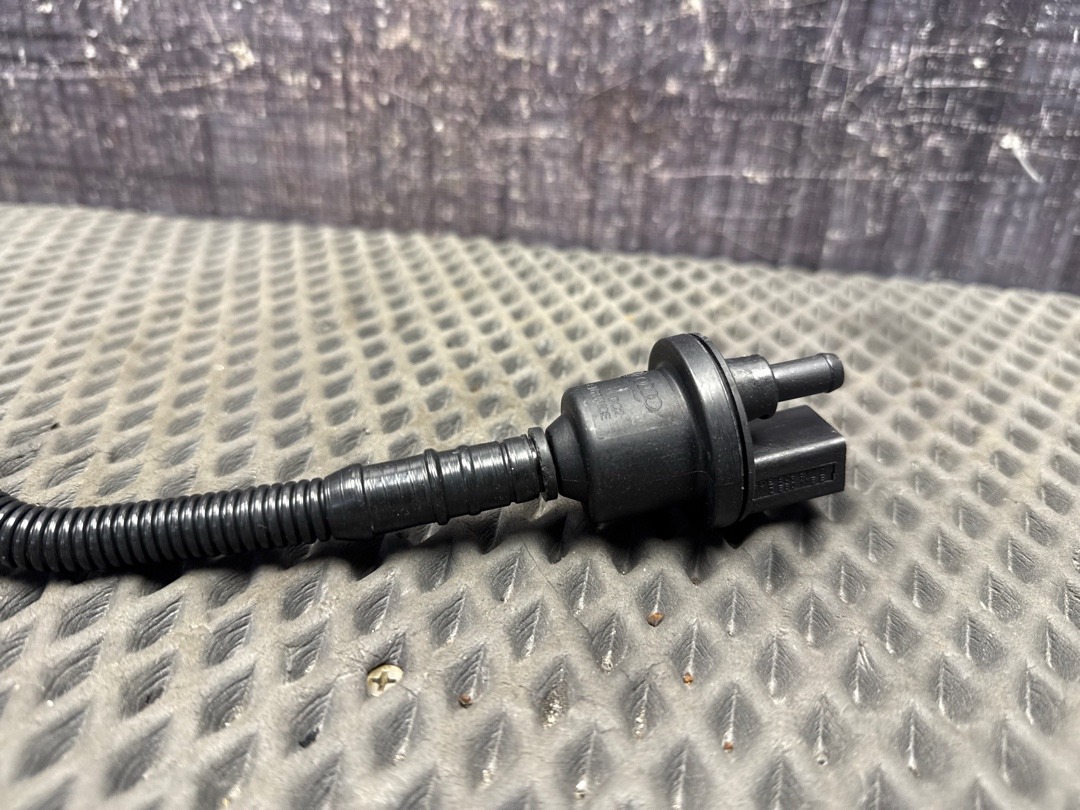 Клапан вентиляции топливного бака, 2360 рублей, Красноярск