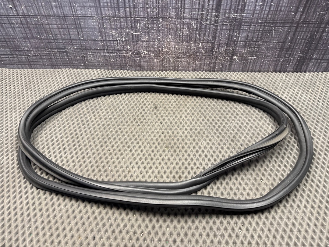 Уплотнитель крышки багажника, 1060 рублей, Красноярск