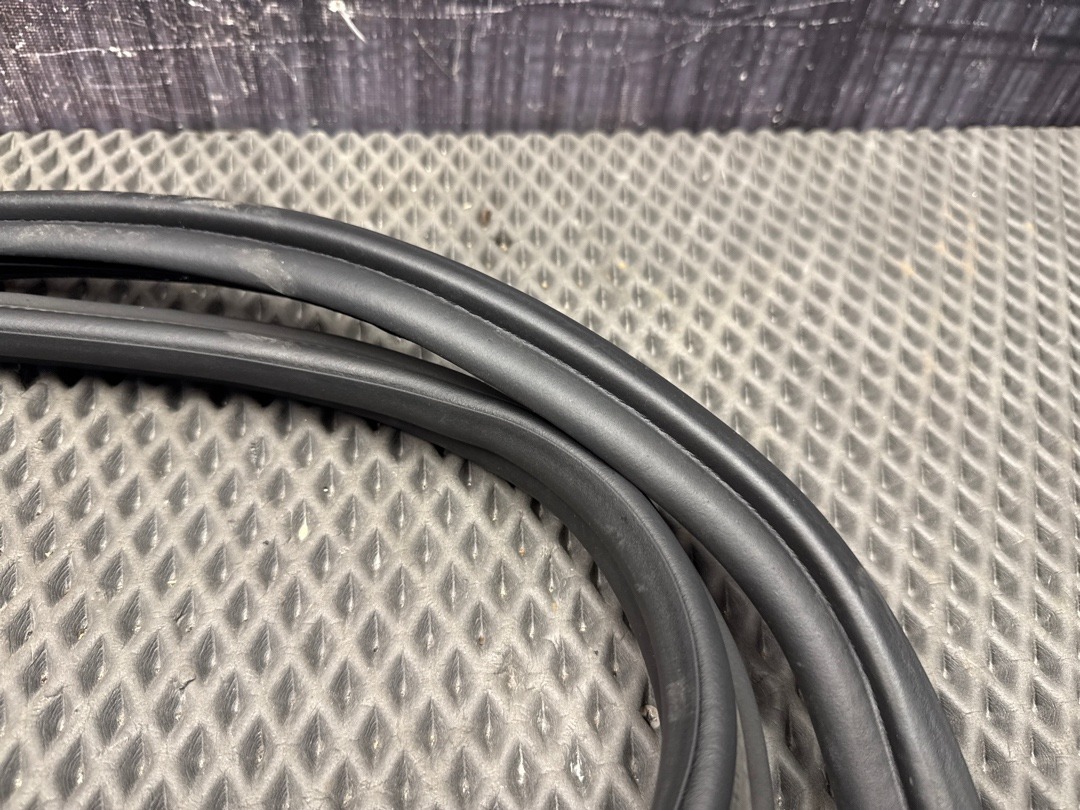 Уплотнитель крышки багажника, 1060 рублей, Красноярск